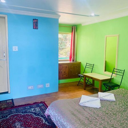 דרמסאלה Jagatram Niwas Guesthouse Dharamkot מראה חיצוני תמונה