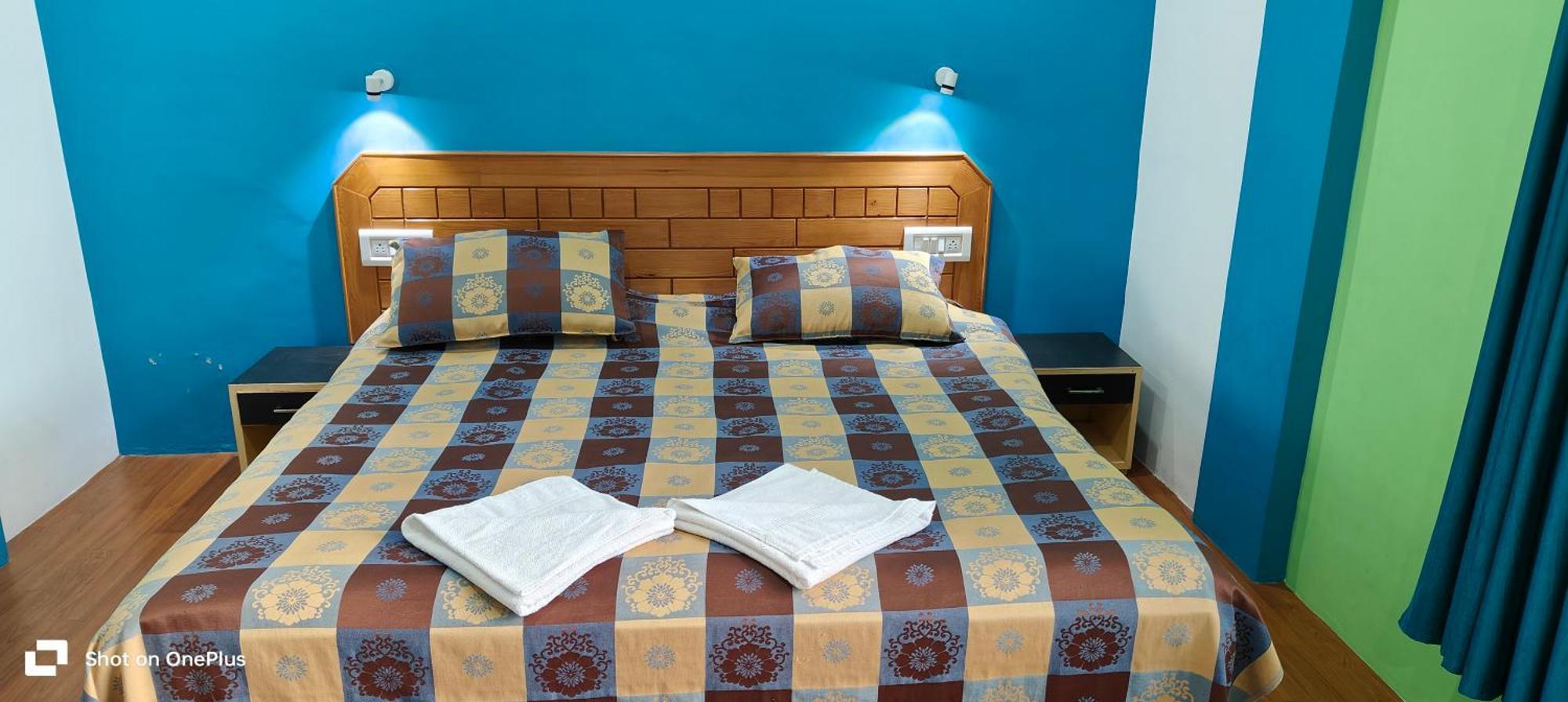 דרמסאלה Jagatram Niwas Guesthouse Dharamkot מראה חיצוני תמונה